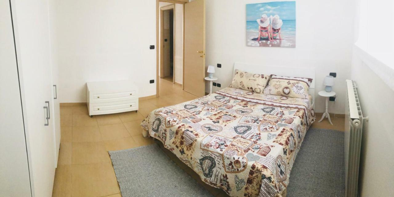 Appartamento Sul Mare 프란카빌라 알 마레 외부 사진